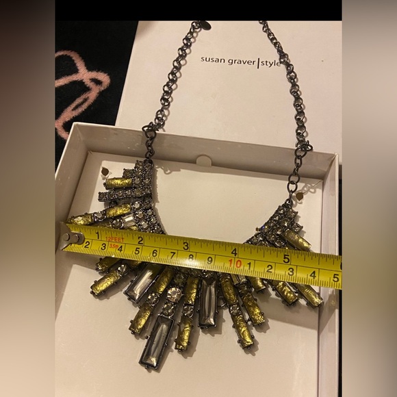 Susan Graver NEW NWT Statement Bib Costume Necklace - Picture 6 of 7